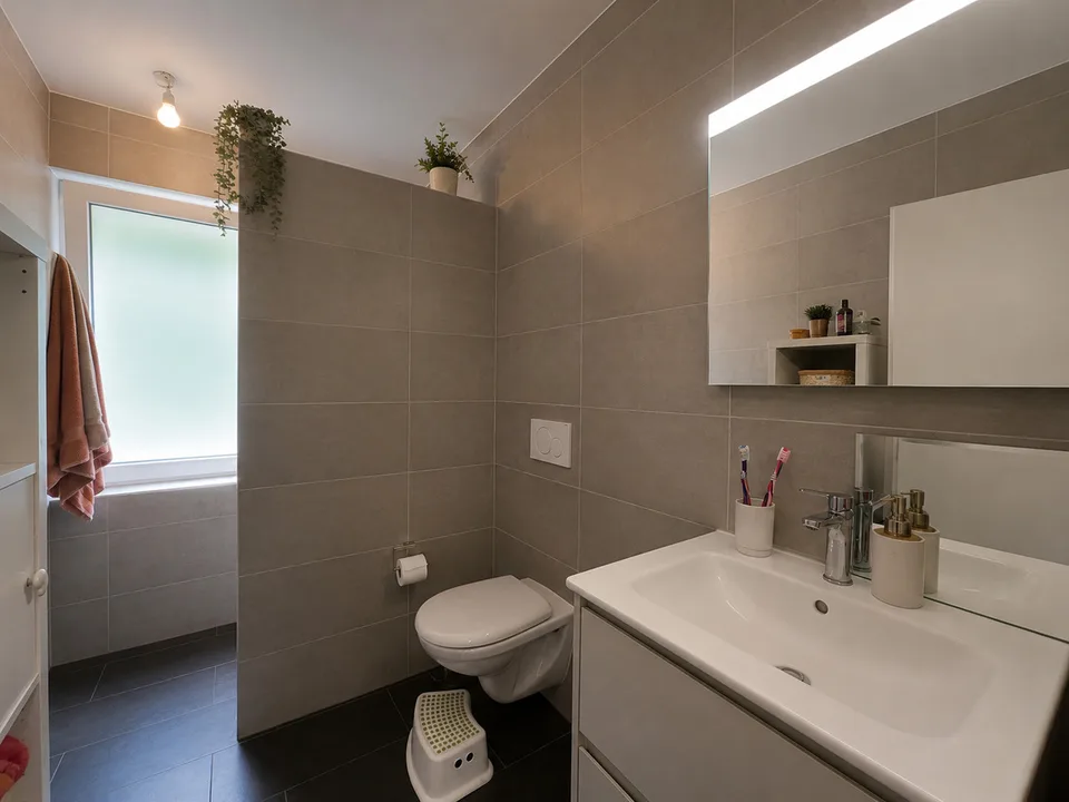 Magnifica villa recente con ampio giardino ad Aproz – foto 8 di 10