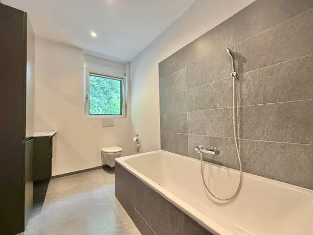 VENDESI A GOLINO - MODERNA CASA UNIFAMILIARE CON GIARDINO PRIVATO – foto 15 di 18