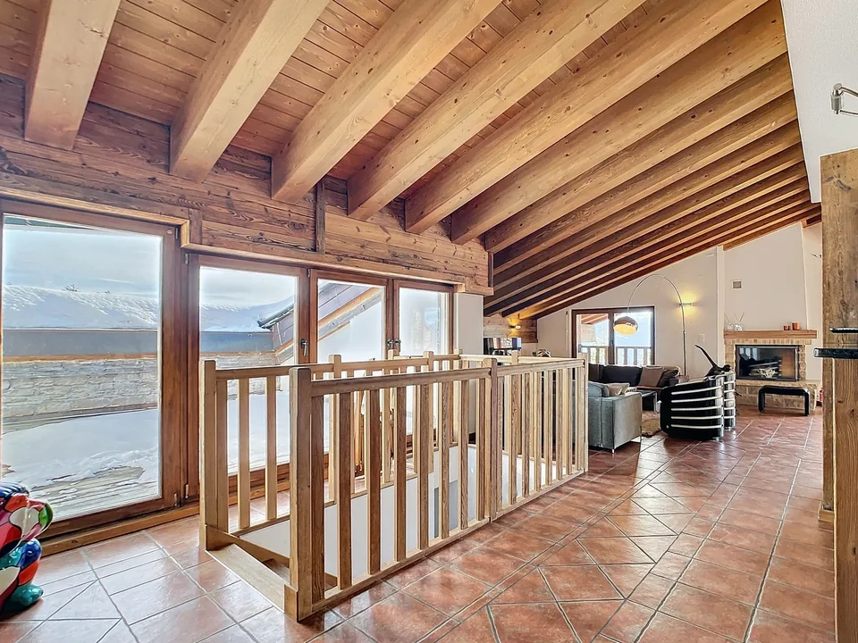 Magnifique attique en duplex à Crans-Montana - Vue imprenable