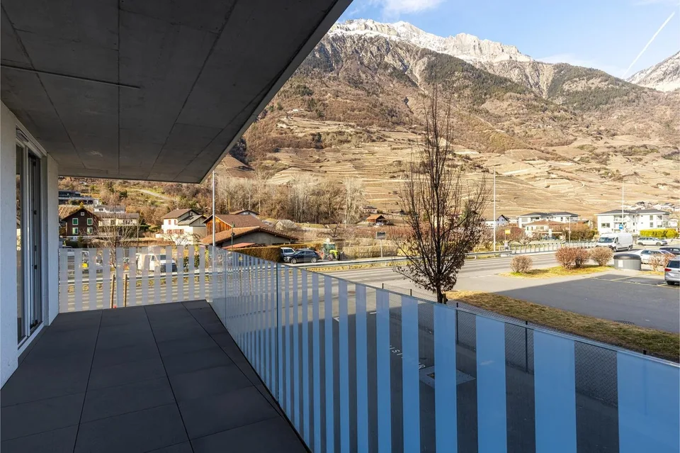 Bell'appartamento moderno con balcone
