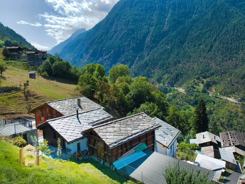 Charmante Scheune mit vielseitigem Potenzial und herrlicher Aussicht