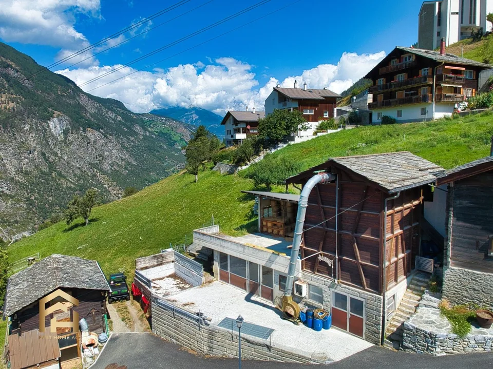 Charmante Scheune mit vielseitigem Potenzial und herrlicher Aussicht
