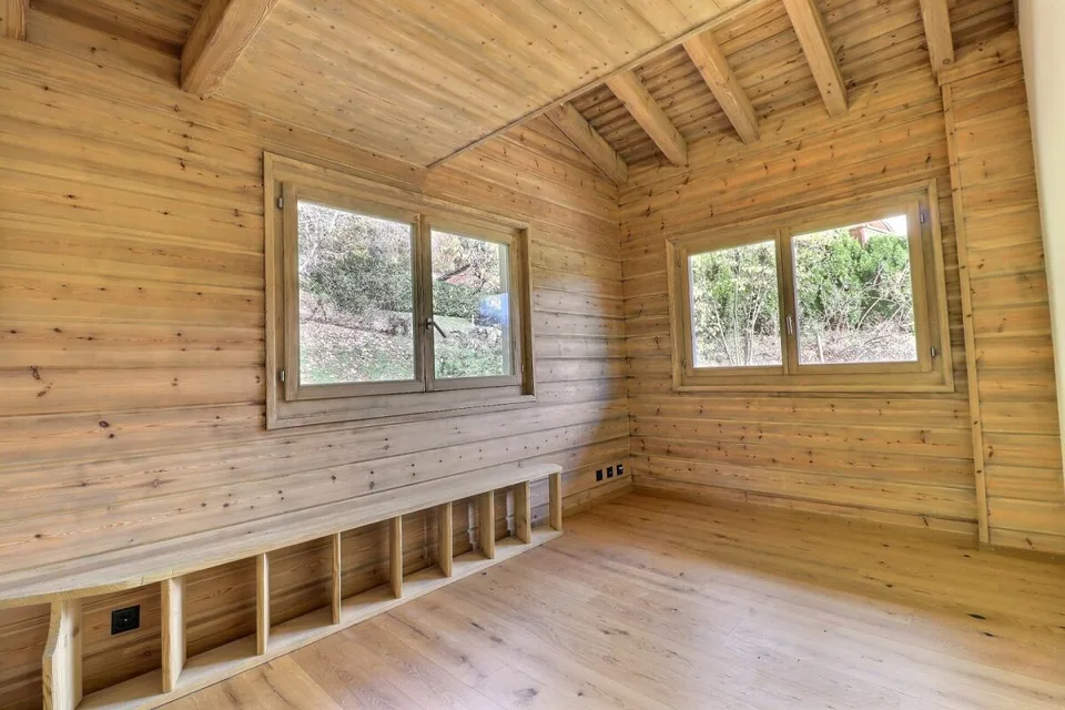 Chalet totalement rénové avec joli jardin arborisé – photo 15 sur 30