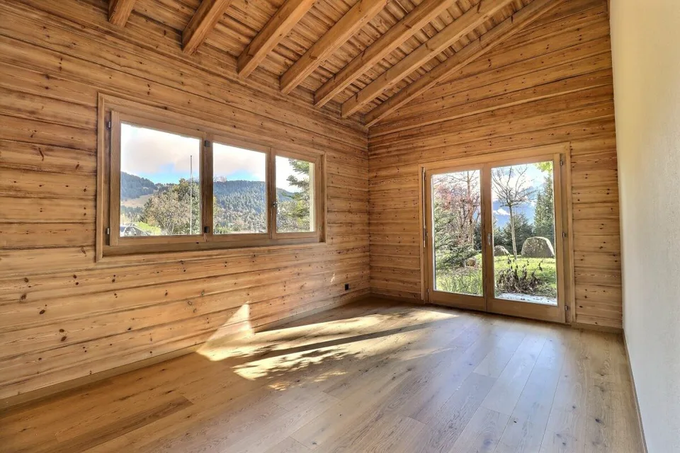 Chalet totalement rénové avec joli jardin arborisé – photo 12 sur 30