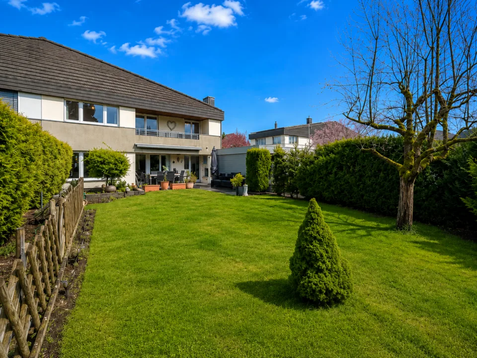 Casa a schiera di 5,5 locali con giardino soleggiato in una zona residenziale molto richiesta