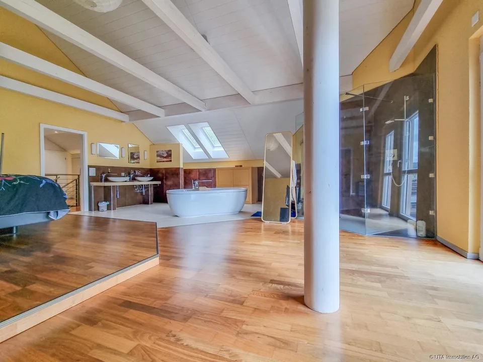 Tenuta di lusso con molti extra e una vista da sogno