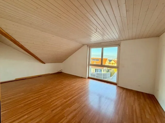 Surface de 120 m2, appartement où commerciale libre de suite