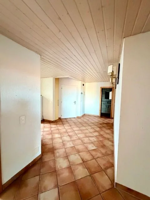 Fläche von 120 m2, Wohnung oder Gewerbe frei