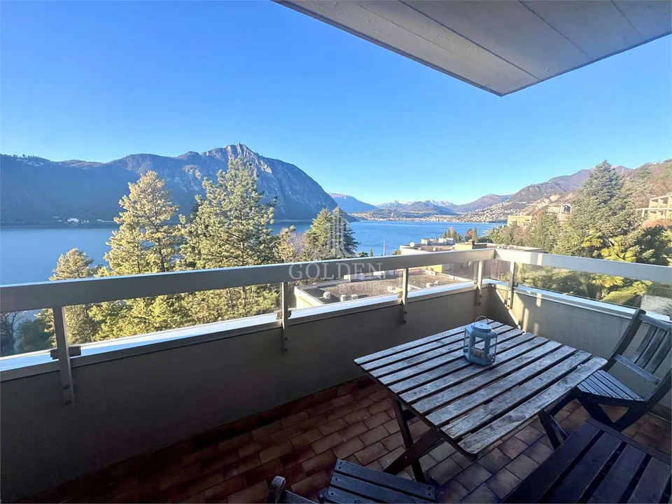 Bissone - 2,5 pièces avec terrasse et vue sur le lac
