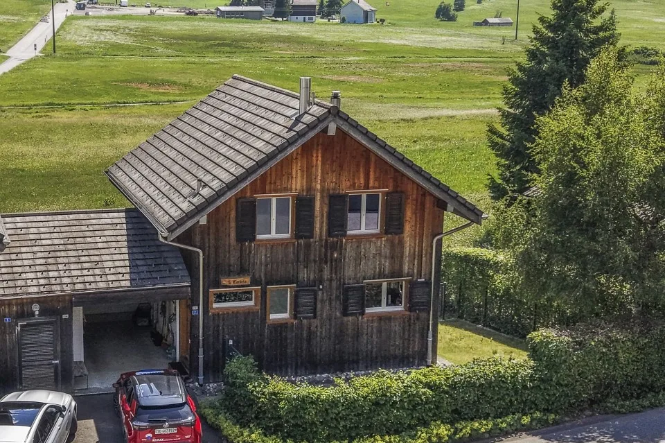 Exklusives 5.5-Zimmer-Chalet in unverbaubarer Aussichtslage in Wildhaus