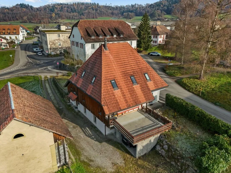 RESERVIERT: Zweifamilienhaus / EFH mit Einliegerwohnung