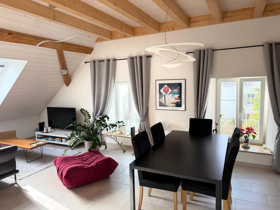 Appartamento duplex 4,5 locali 113 m2 ristrutturato con posto auto privato – foto 7 di 10