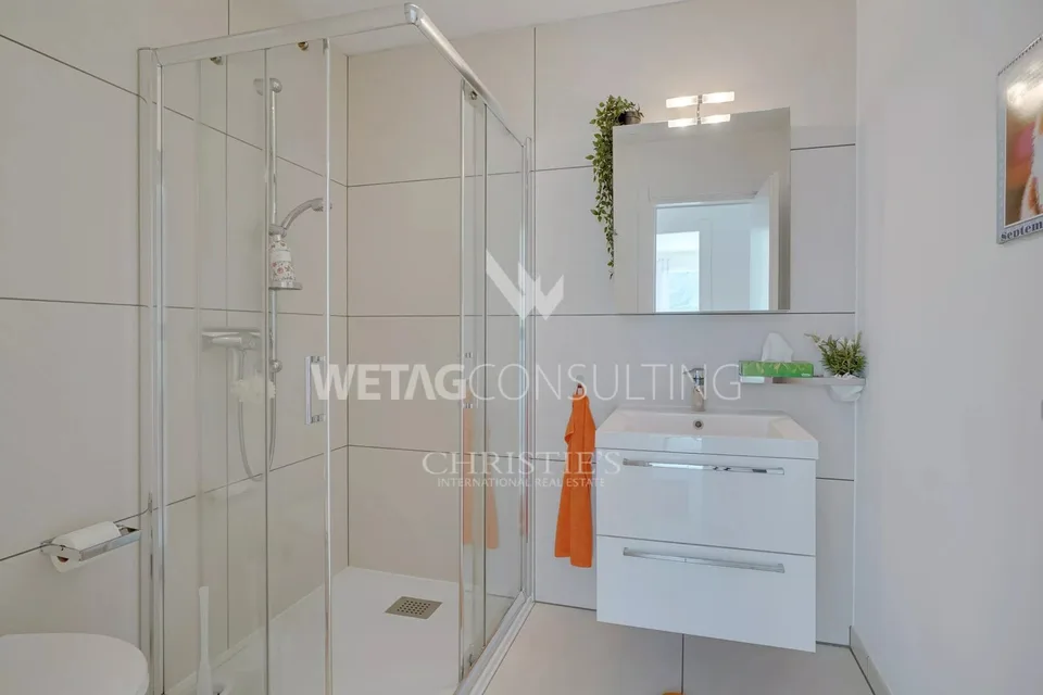 Gordola: Komfortable & moderne Wohnung mit überdachter Terrasse zu verkaufen – Foto 20 von 22
