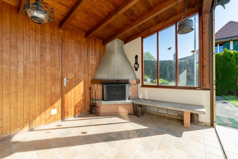 Maison unifamiliale spacieuse avec réserve de terrain constructible – photo 11 sur 13
