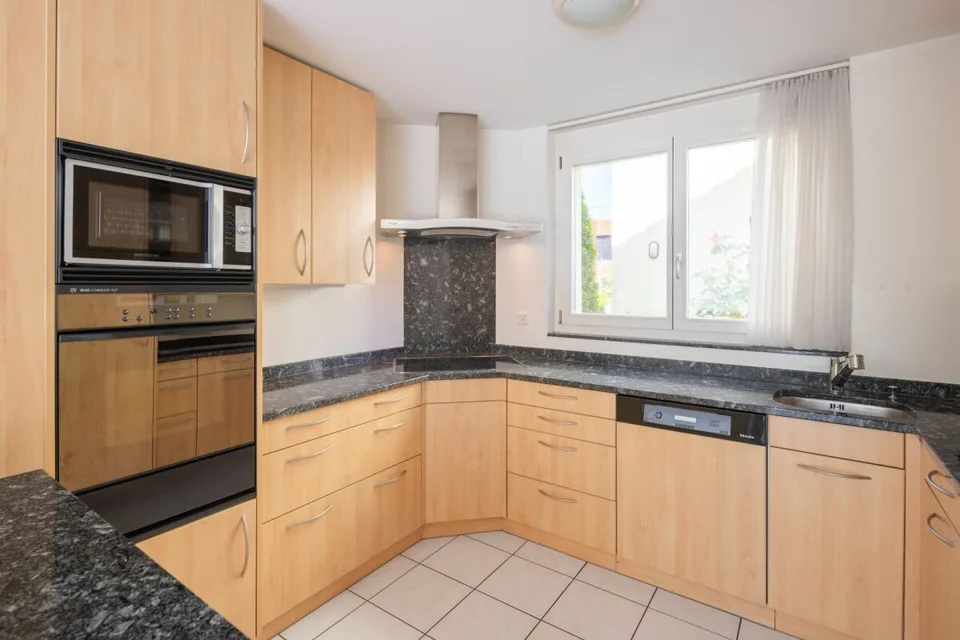 Freistehendes Einfamilienhaus an zentraler Lage in Wettingen