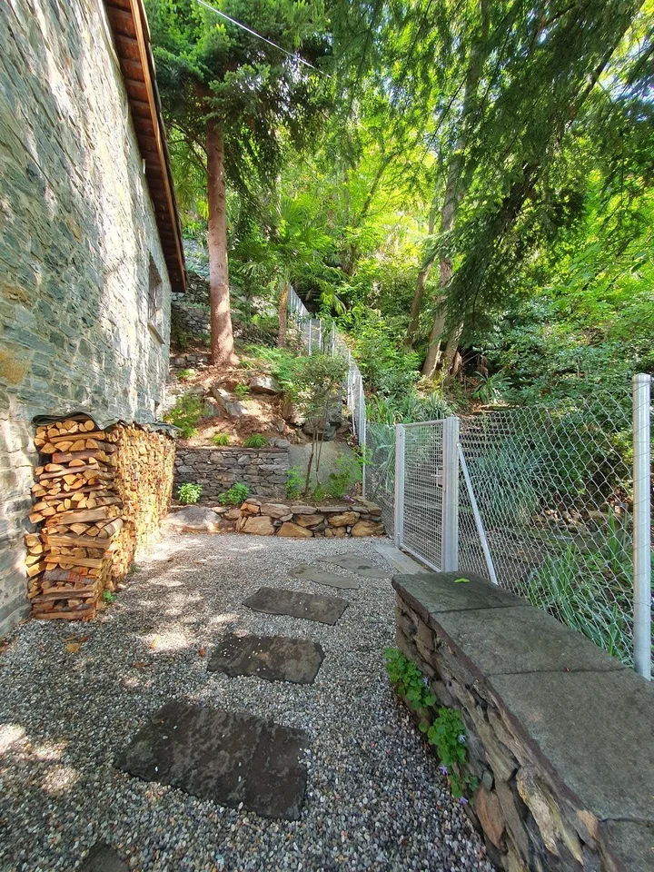 Rifugio mediterraneo con vista panoramica – La tua nuova casa a Ronco sopra Ascona