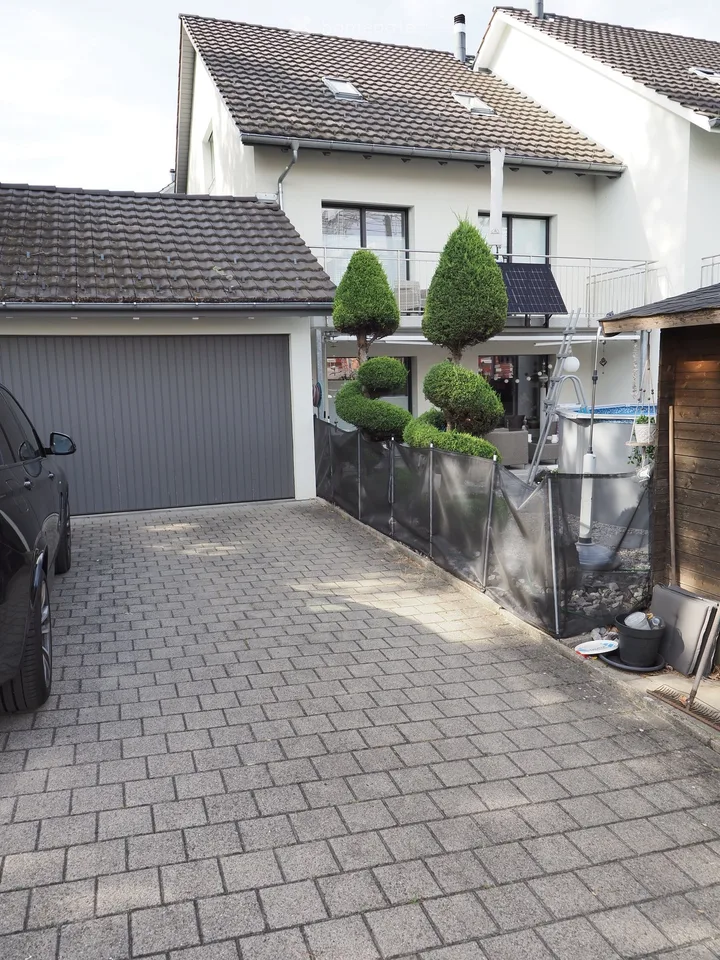 Oasi di benessere a Niederhasli - Casa a schiera di 5,5 locali – vivere con comfort e stile