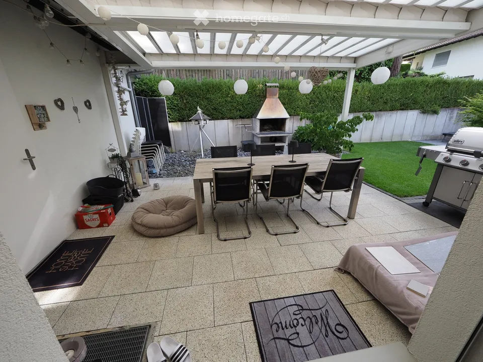 Oasi di benessere a Niederhasli - Casa a schiera di 5,5 locali – vivere con comfort e stile