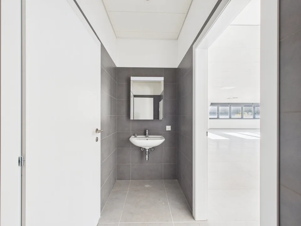 NUOVA COSTRUZIONE:TRE UNITA' COMMERCIALI INDIPENDENTI IN PPP – photo 18 sur 26