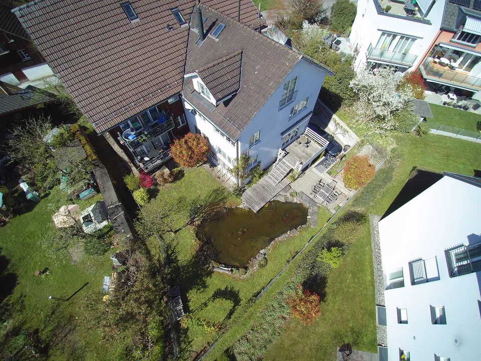 Giardino idilliaco con grande biotopo: Casa unifamiliare di 5,5 locali – foto 14 di 14
