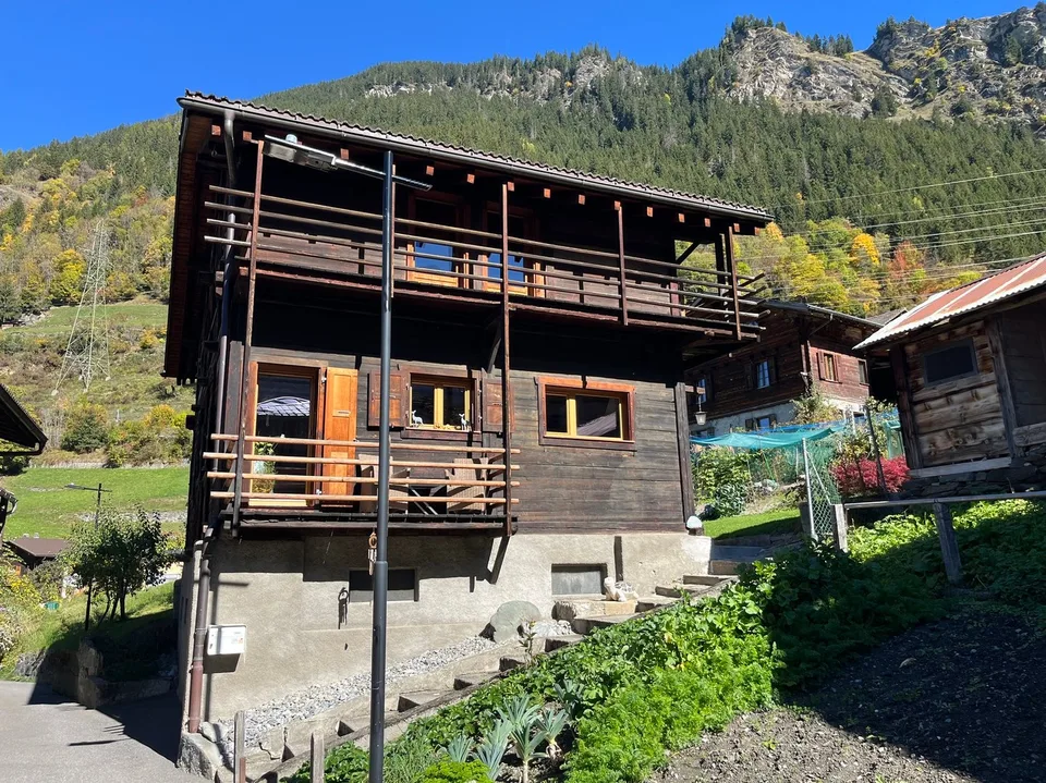 Maison 6.5 pces -Lourtier - Rés. principale ou secondaire -EXCLUSIVITE