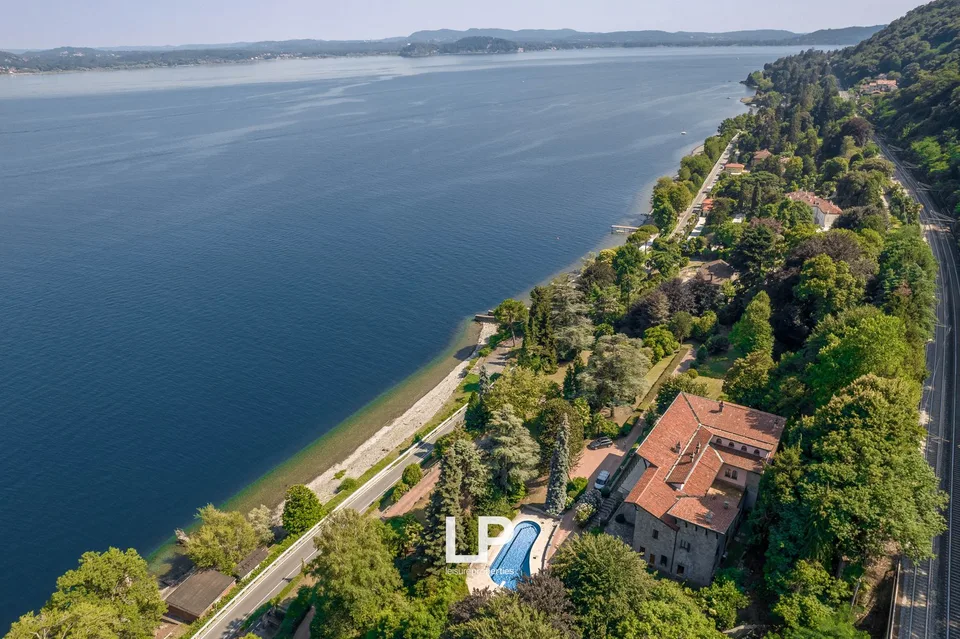 Belgirate – Importante villa sul lago – foto 6 di 30