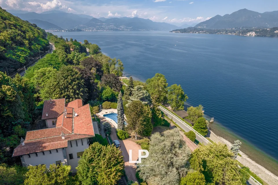 Belgirate – Wichtige Villa am See