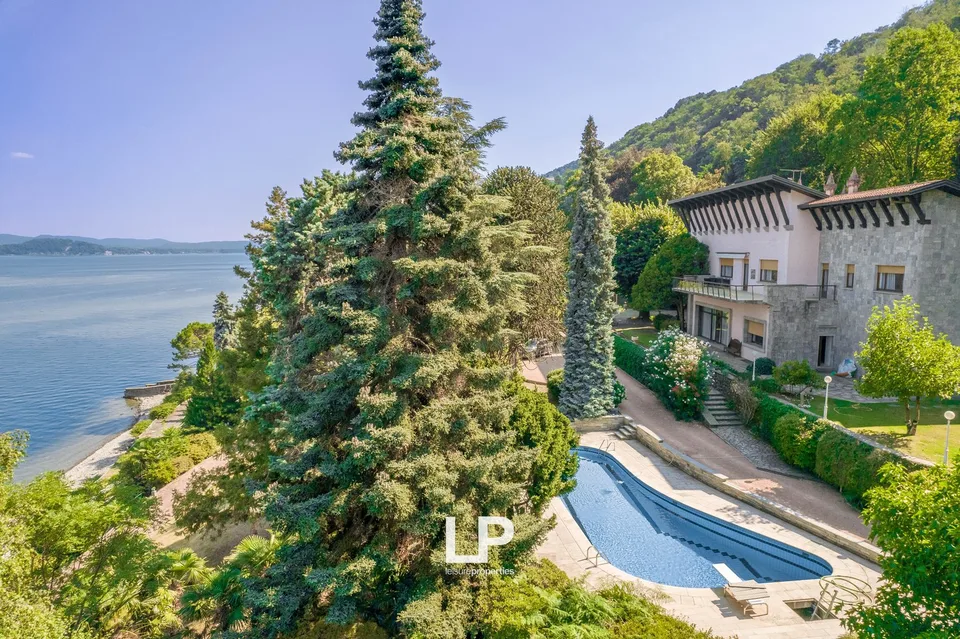 Belgirate – Wichtige Villa am See