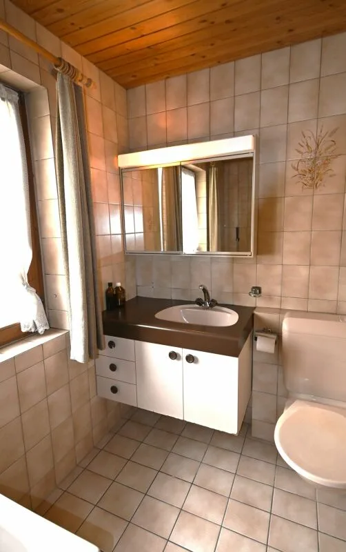 Detached 5.5-room single-family house with large garden and garage – photo 15 of 17