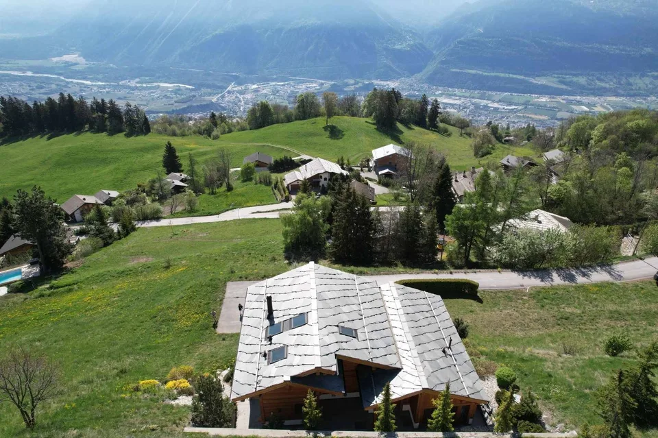 RARA - MAGNIFICO CHALET DI 5 CAMERE CON VISTA PANORAMICA
