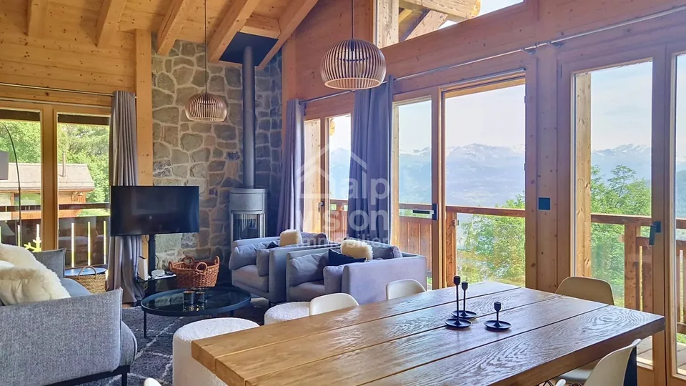 CHALET 3,5 ZIMMER PANORAMABLICK UND NATUR IM HERZEN DER 4 TÄLER