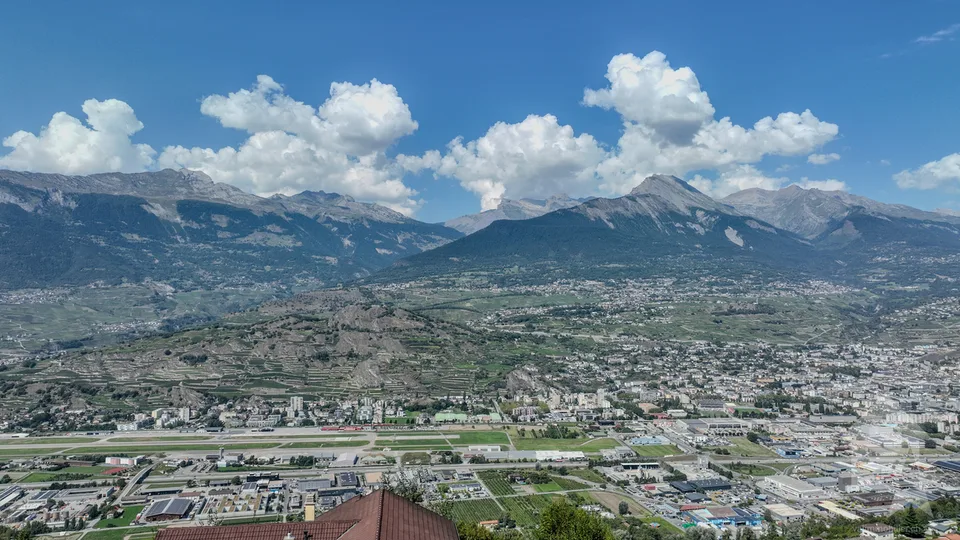 Magnifique terrain avec permis en force