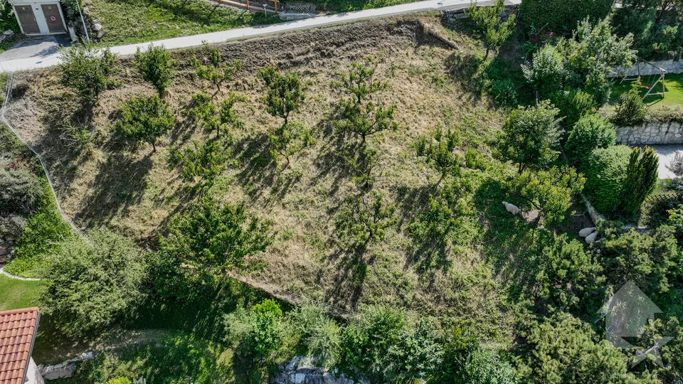 Magnifique terrain avec permis en force