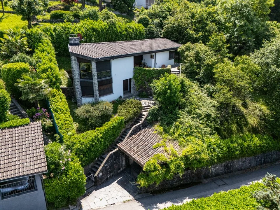 Vivere nel verde con bella vista da sogno ad Arogno – foto 18 di 19