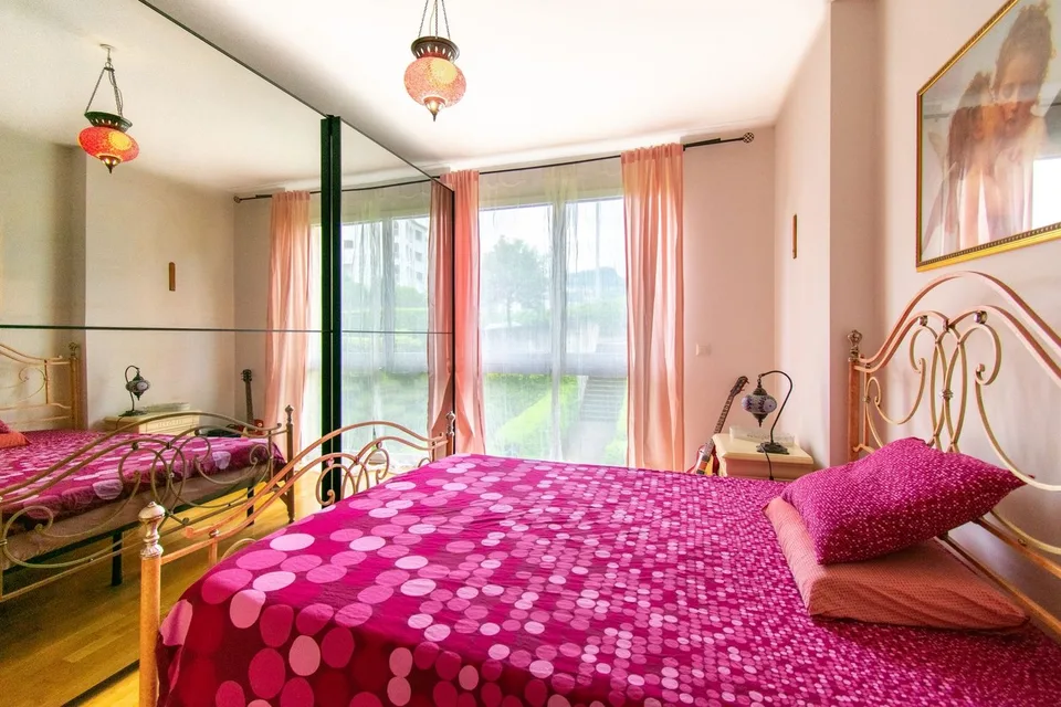 Modernes 4.5-Zimmer-Apartment mit Terrasse – Foto 8 von 13