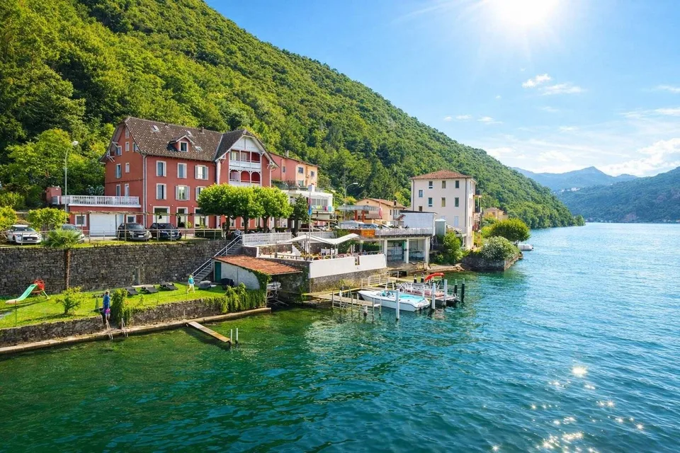 Hotel - Brusino Arsizio