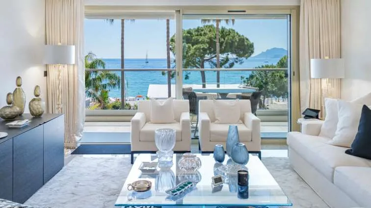 Cannes Croisette Apartment mit Meerblick