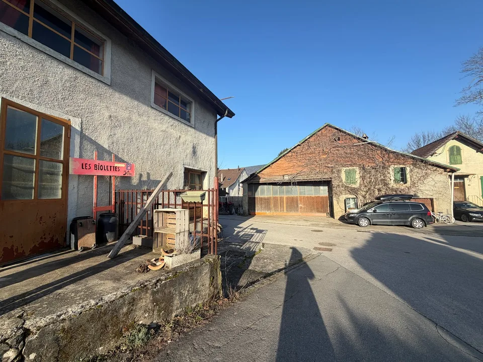 Raro in vendita – Edificio artigianale con potenziale di trasformazione in loft