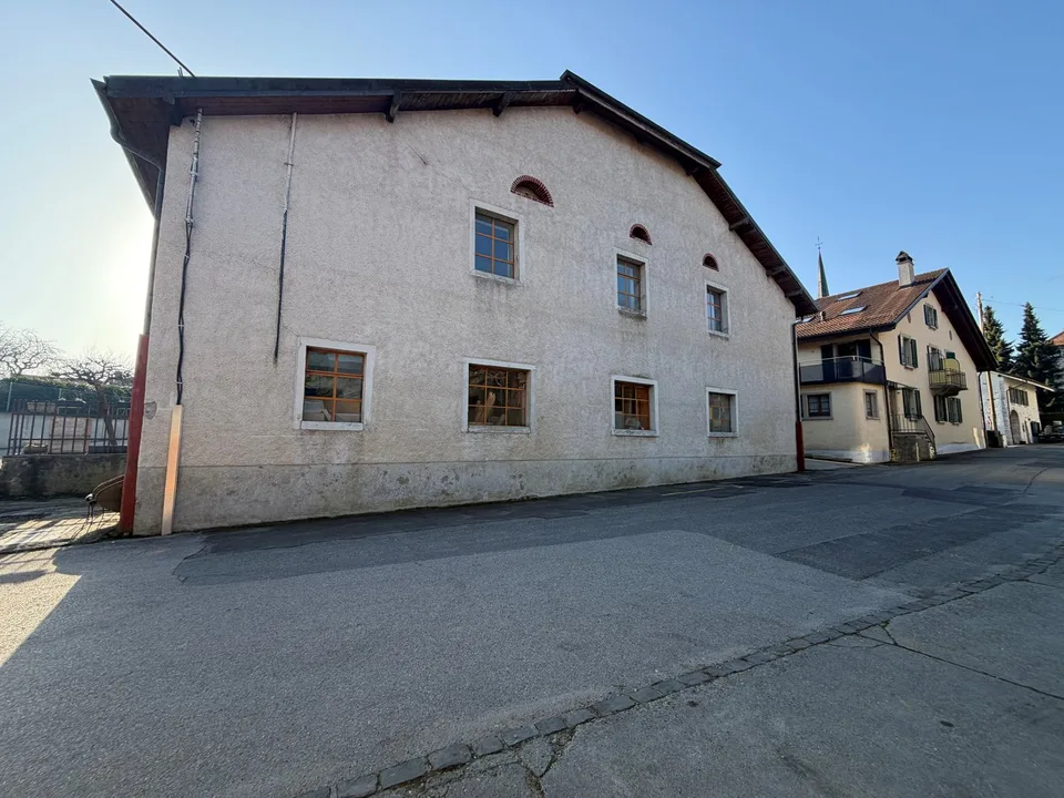 Selten zur Verkauf stehendes – Handwerkliches Gebäude mit Potenzial zur Loft-Umgestaltung – Foto 15 von 15