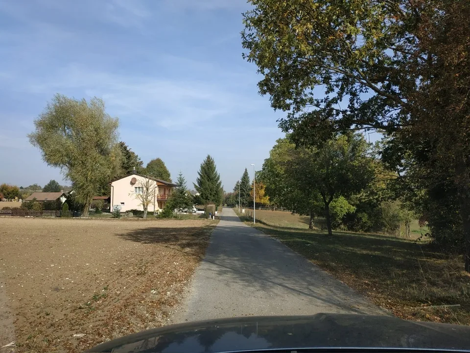 Bauland in idyllischer Umgebung zu verkaufen – foto 9 di 9