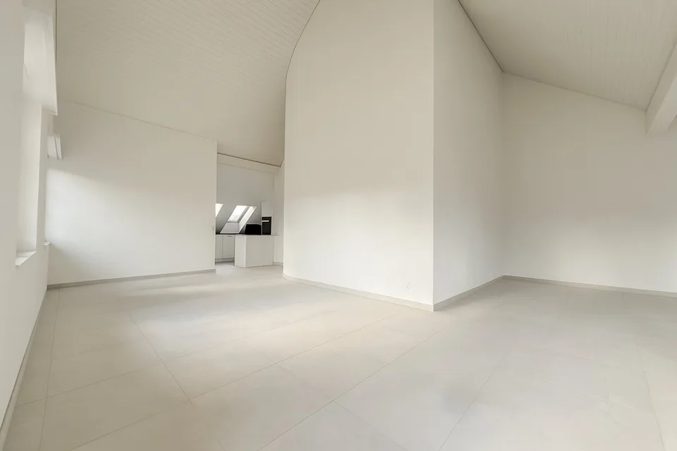 Benvenuti nella vostra nuova casa a Winkel - Appartamento mansardato esclusivo di 4,5 locali