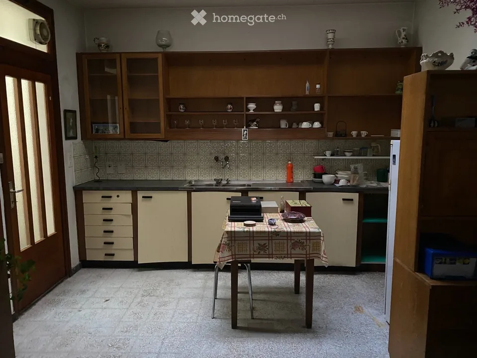 Wir verkaufen in Cavergno, Tessiner Haus mit angeschlossener Rustico