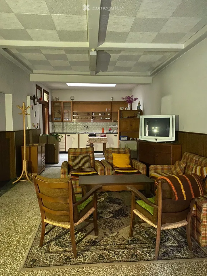 Wir verkaufen in Cavergno, Tessiner Haus mit angeschlossener Rustico