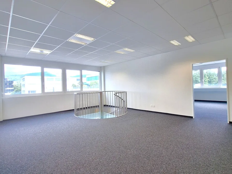 Büro- und Gewerbeliegenschaft mit Aufstockungspotenzial im Kägen – Foto 7 von 13