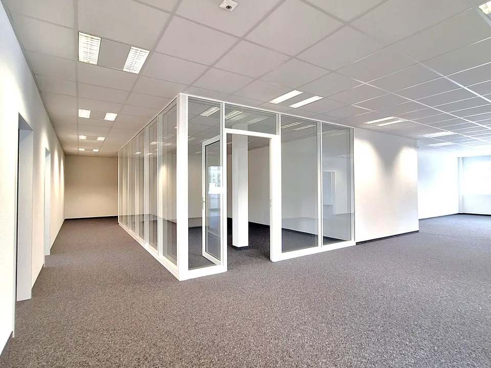 Büro- und Gewerbeliegenschaft mit Aufstockungspotenzial im Kägen – Foto 8 von 13