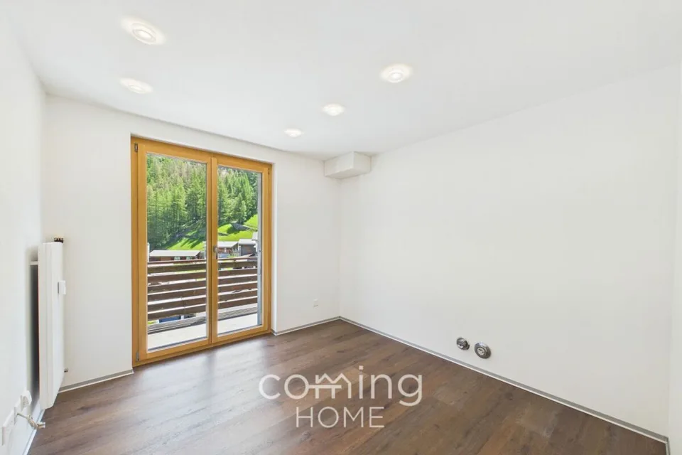 Vue panoramique et beaucoup d'espace - Appartement de 5.5 pièces à Saas-Grund, ensoleillé – photo 24 sur 28