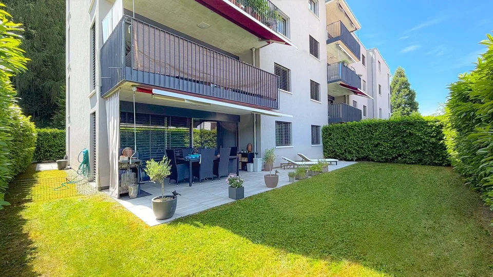 APPARTEMENT FAMILIAL DE 4.5P AVEC JARDIN PRIVATIF ET DEUX TERRASSES