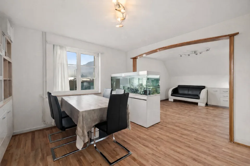 Wohn- und Geschäftshaus mit Entwicklungspotenzial an zentraler Lage in – Foto 6 von 13