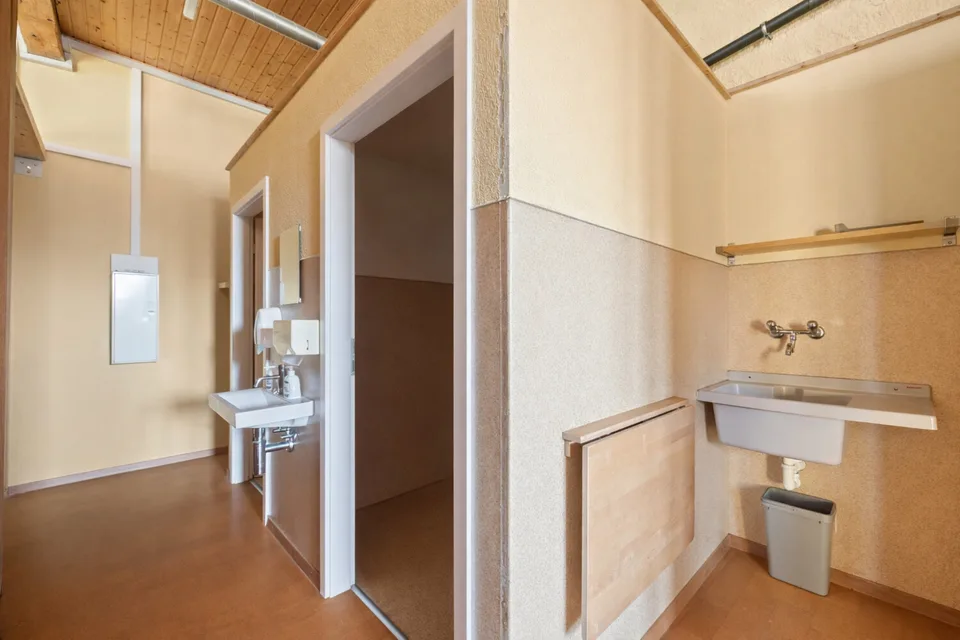 Wohn- und Geschäftshaus mit Entwicklungspotenzial an zentraler Lage in – Foto 10 von 13