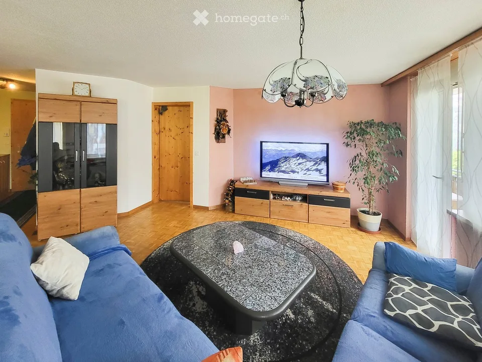 Helle 4½-Zimmer-Wohnung mit fantastischer Bergsicht